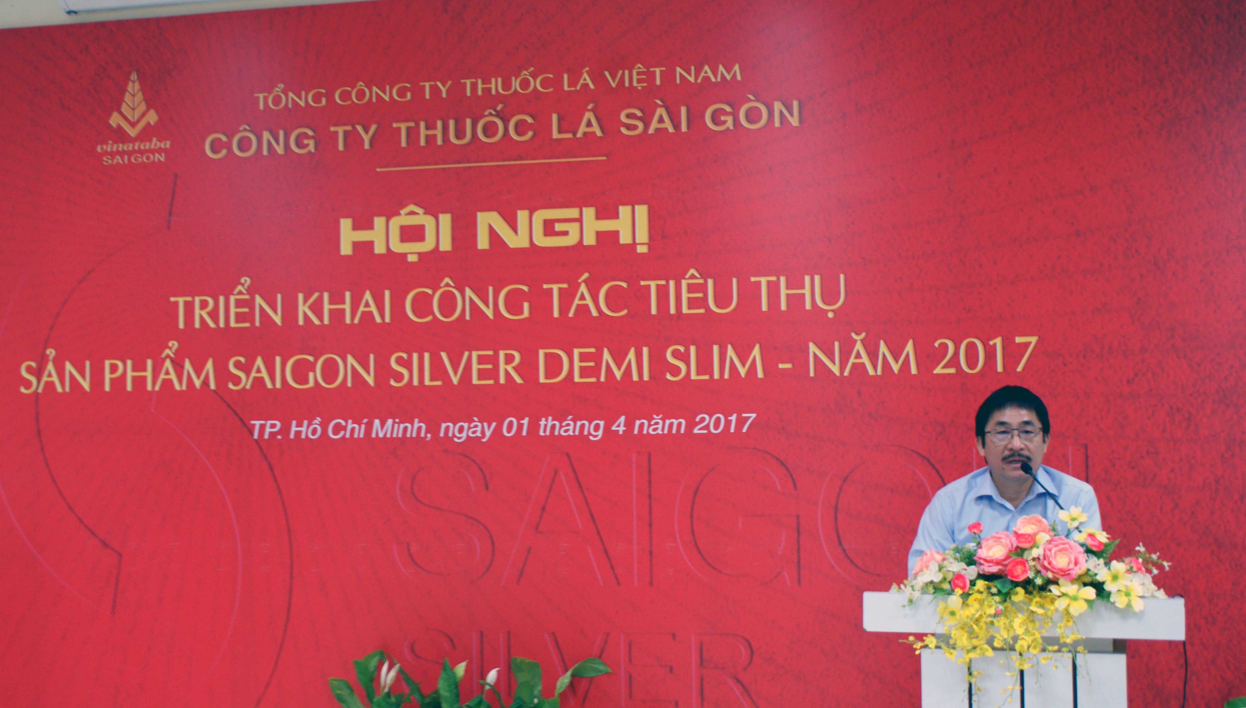 Ông Nguyễn Phương Đông - Chủ tịch Hội đồng thành viên Công ty Thuốc lá Sài Gòn phát biểu tại hội nghị