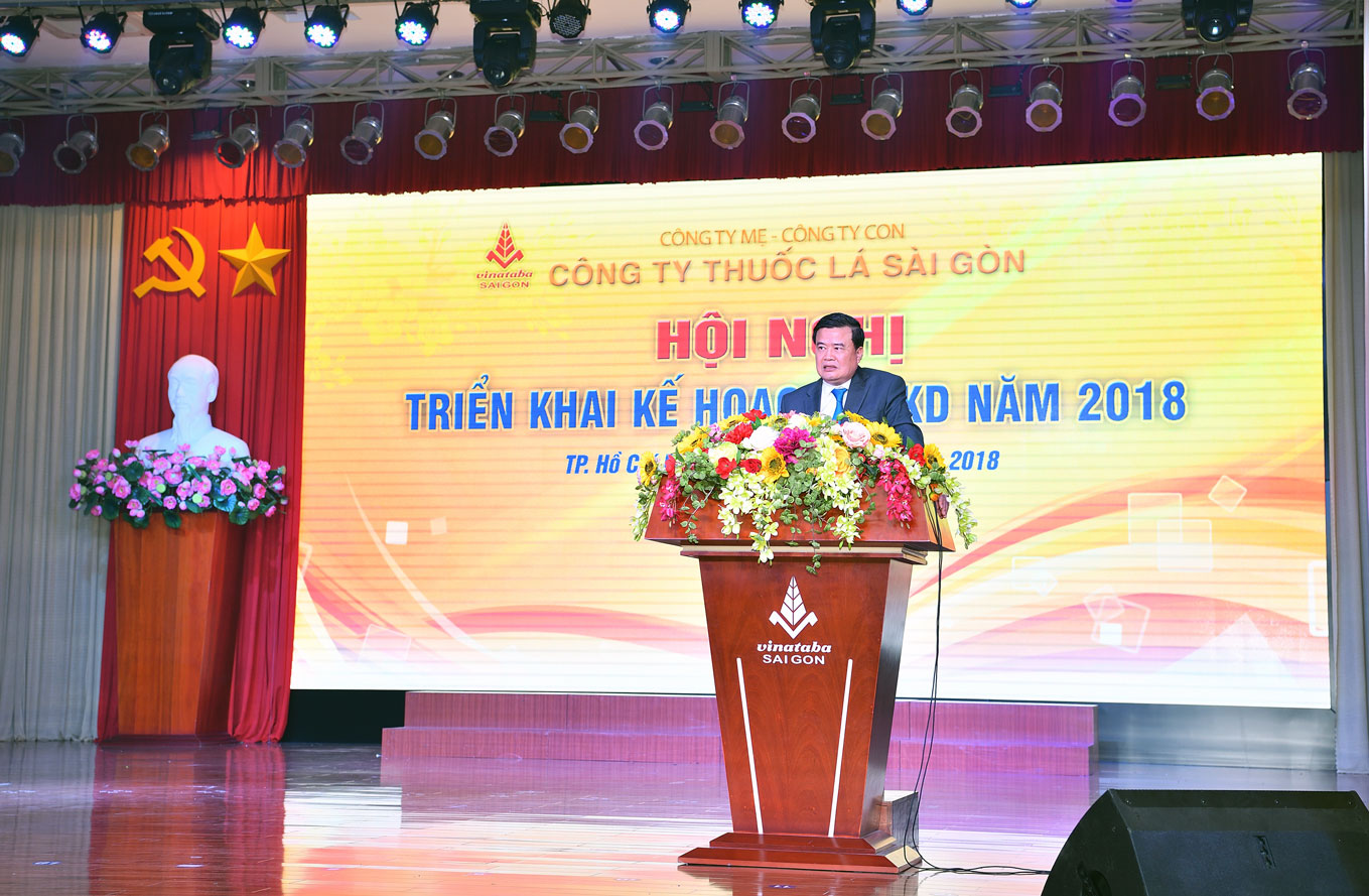 Ông Vũ Văn Cường – Chủ tịch HĐTV Tổng Công ty Thuốc lá Việt Nam phát biểu chỉ đạo tại hội nghị