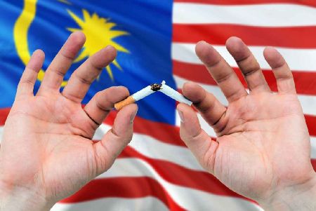 Chính phủ Malaysia dự tính cấm người sinh sau năm 2005 hút thuốc lá